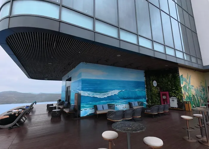 A La Carte Aparthotel Ha Long